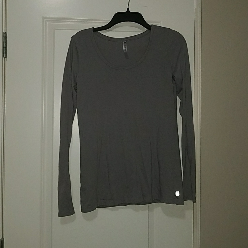 Women's Fabletics Long sleeve Tee